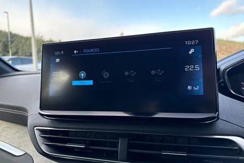 KN21SZK PEUGEOT 3008 1.2 PureTech GT EAT Euro 6 (s/s) 5dr Thumbnail #48