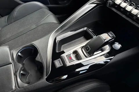 46 of 66 for PEUGEOT 3008 1.2 PureTech GT Line Premium EAT Euro 6 (s/s) 5dr