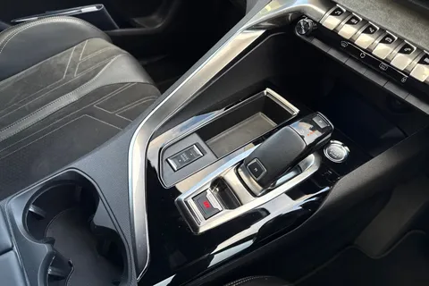 KN21SZK PEUGEOT 3008 1.2 PureTech GT EAT Euro 6 (s/s) 5dr Thumbnail #59