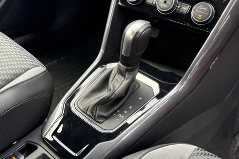 PJ21WGV Volkswagen T-Roc 1.5 TSI EVO R-Line 5dr DSG | Power Tail gate | Rear Camera Thumbnail #23