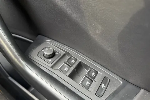 PJ21WGV Volkswagen T-Roc 1.5 TSI EVO R-Line 5dr DSG | Power Tail gate | Rear Camera Thumbnail #25