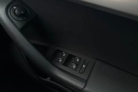 GJ69AOV Škoda Octavia 1.5 TSI ACT SE Technology Euro 6 (s/s) 5dr Thumbnail #19