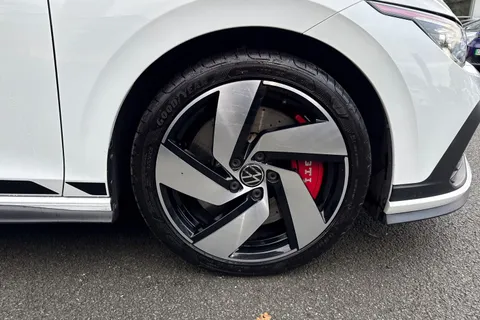DA73FZR Volkswagen Golf 2.0 TSI 300 GTI Clubsport 5dr DSG | Keyless Entry | IQ.Light Thumbnail #11