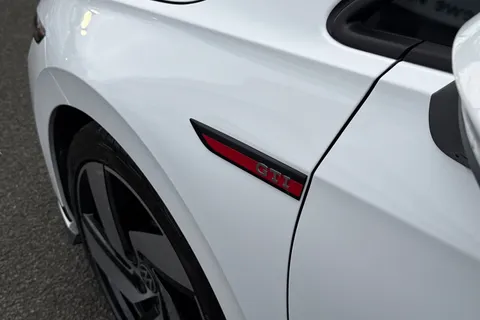 DA73FZR Volkswagen Golf 2.0 TSI 300 GTI Clubsport 5dr DSG | Keyless Entry | IQ.Light Thumbnail #43