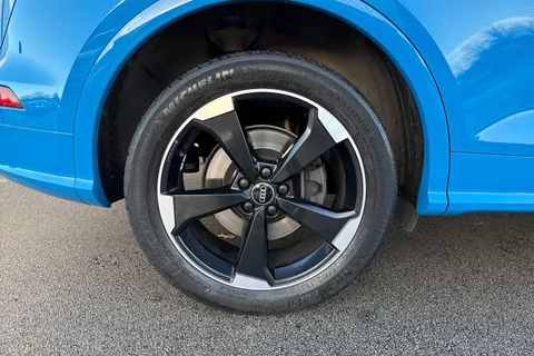 KW69OOY Audi Q5 2.0 TFSI 45 Black Edition S Tronic quattro Euro 6 (s/s) 5dr Thumbnail #12