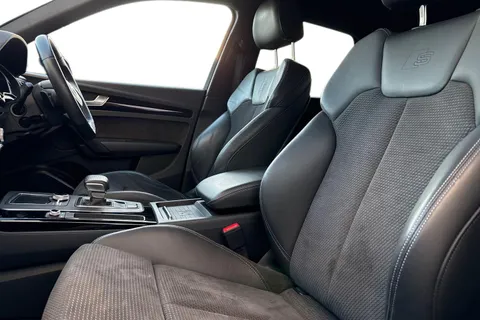 KW69OOY Audi Q5 2.0 TFSI 45 Black Edition S Tronic quattro Euro 6 (s/s) 5dr Thumbnail #17