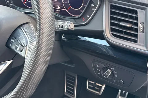 KW69OOY Audi Q5 2.0 TFSI 45 Black Edition S Tronic quattro Euro 6 (s/s) 5dr Thumbnail #44
