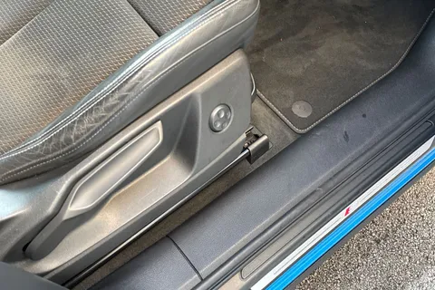 KW69OOY Audi Q5 2.0 TFSI 45 Black Edition S Tronic quattro Euro 6 (s/s) 5dr Thumbnail #45