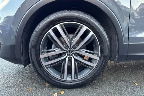 BP23OZS Volkswagen Tiguan 1.5 TSI 150 Elegance 5dr DSG | Heated Seats | Power Tailgate Thumbnail #12