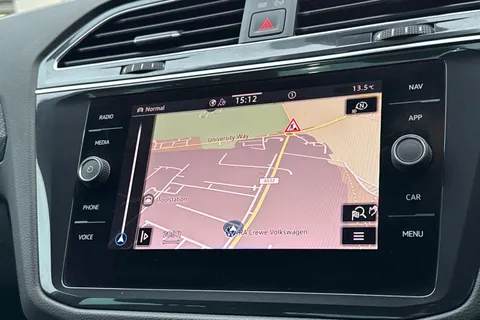 DF23OPJ Volkswagen Tiguan 1.5 TSI 150 R-Line Edition 5dr DSG Thumbnail #18