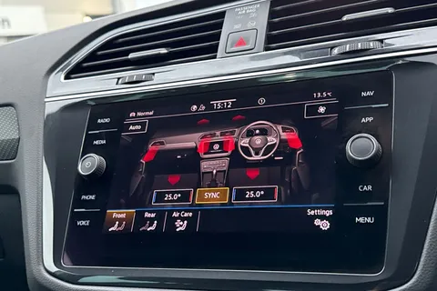 DF23OPJ Volkswagen Tiguan 1.5 TSI 150 R-Line Edition 5dr DSG Thumbnail #23