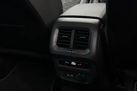 DF23OPJ Volkswagen Tiguan 1.5 TSI 150 R-Line Edition 5dr DSG Thumbnail #40