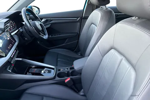 BV21WCZ Audi A3 Sport 40 TFSI e 204 PS S tronic Thumbnail #17