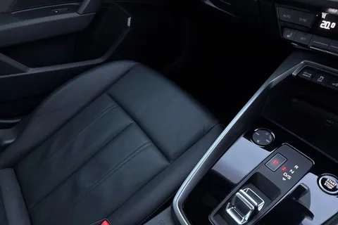 BV21WCZ Audi A3 Sport 40 TFSI e 204 PS S tronic Thumbnail #21