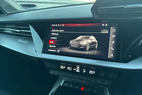 BV21WCZ Audi A3 Sport 40 TFSI e 204 PS S tronic Thumbnail #44