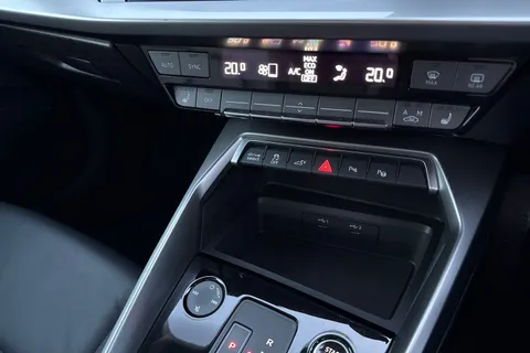 BV21WCZ Audi A3 Sport 40 TFSI e 204 PS S tronic Thumbnail #50