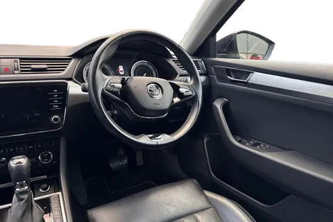 AJ21XDT Škoda Superb 1.4 TSI iV 13kWh SE Technology DSG Euro 6 (s/s) 5dr Thumbnail #14