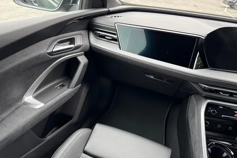 PJ25RYG Audi Q5 SUV Edition 1 TDI quattro 204 PS S tronic Thumbnail #20