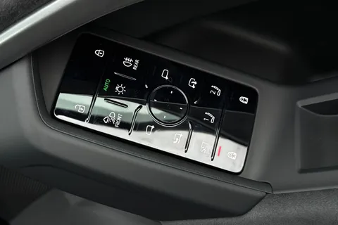 PJ25RYG Audi Q5 SUV Edition 1 TDI quattro 204 PS S tronic Thumbnail #21