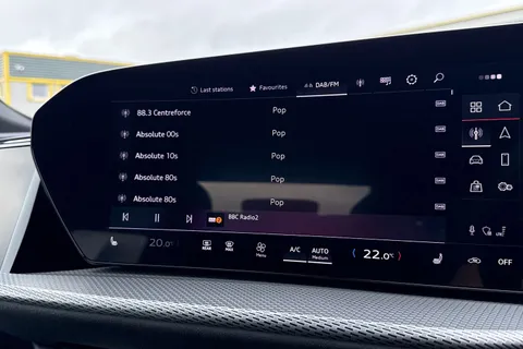 PJ25RYG Audi Q5 SUV Edition 1 TDI quattro 204 PS S tronic Thumbnail #41