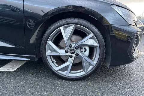 KY25CEF Audi A3 Black Edition 35 TFSI 150 PS S tronic Thumbnail #23