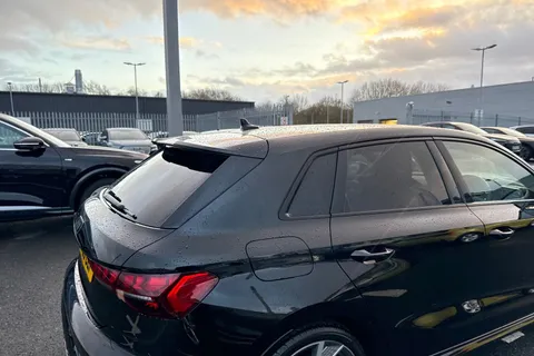 KY25CEF Audi A3 Black Edition 35 TFSI 150 PS S tronic Thumbnail #30