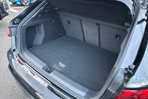 KY25CEF Audi A3 Black Edition 35 TFSI 150 PS S tronic Thumbnail #37