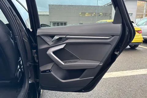 KY25CEF Audi A3 Black Edition 35 TFSI 150 PS S tronic Thumbnail #43