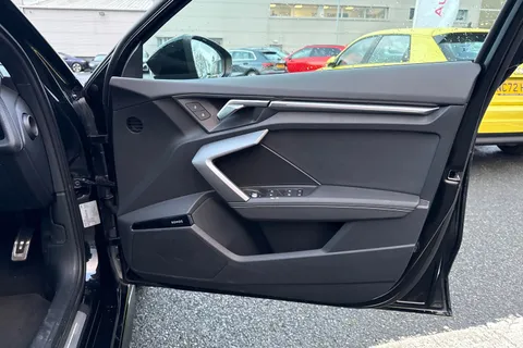 KY25CEF Audi A3 Black Edition 35 TFSI 150 PS S tronic Thumbnail #47