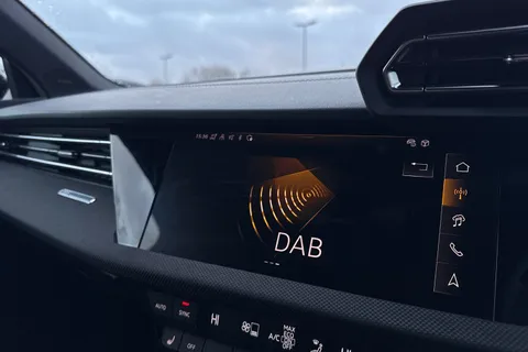 KY25CEF Audi A3 Black Edition 35 TFSI 150 PS S tronic Thumbnail #59