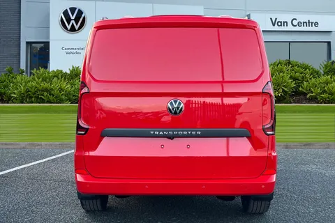 CX75KFE Volkswagen Transporter 2.0 TDI T28 Commerce Pro Panel Van 5dr Diesel Auto FWD SWB Euro 6 (s/s) (150 ps) Thumbnail #4