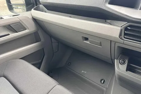 DF75TZA Volkswagen Crafter CR35 Panel van Commerce Plus LWB 177 PS 2.0 TDI 8sp Auto - MY25/LED's/Camer Thumbnail #20