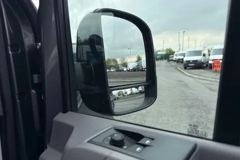 DF75TZA Volkswagen Crafter CR35 Panel van Commerce Plus LWB 177 PS 2.0 TDI 8sp Auto - MY25/LED's/Camer Thumbnail #21