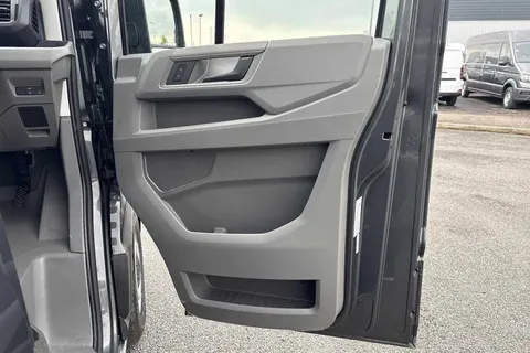 DF75TZA Volkswagen Crafter CR35 Panel van Commerce Plus LWB 177 PS 2.0 TDI 8sp Auto - MY25/LED's/Camer Thumbnail #27