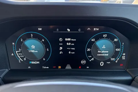 CX75KFE Volkswagen Transporter 2.0 TDI T28 Commerce Pro Panel Van 5dr Diesel Auto FWD SWB Euro 6 (s/s) (150 ps) Thumbnail #33