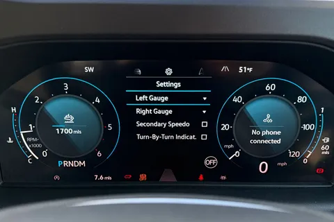 CX75KFE Volkswagen Transporter 2.0 TDI T28 Commerce Pro Panel Van 5dr Diesel Auto FWD SWB Euro 6 (s/s) (150 ps) Thumbnail #36