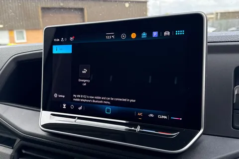 CX75JZU Volkswagen Crafter 2.0 TDI CR30 Commerce Panel Van 5dr Diesel Manual FWD MWB Euro 6 (s/s) (140 ps) Thumbnail #39