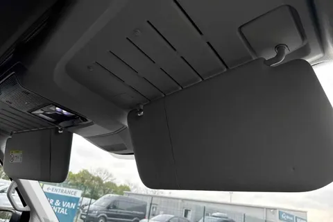 DF75TZA Volkswagen Crafter CR35 Panel van Commerce Plus LWB 177 PS 2.0 TDI 8sp Auto - MY25/LED's/Camer Thumbnail #44