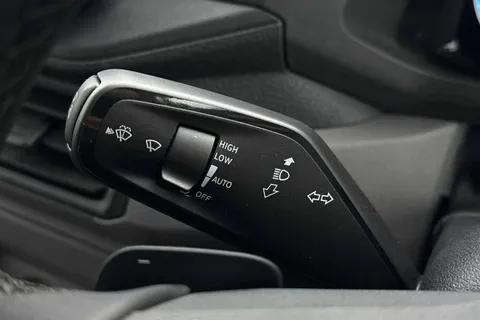 DF75TZA Volkswagen Crafter CR35 Panel van Commerce Plus LWB 177 PS 2.0 TDI 8sp Auto - MY25/LED's/Camer Thumbnail #51