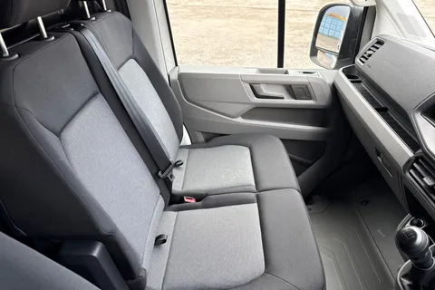 CX75JZU Volkswagen Crafter 2.0 TDI CR30 Commerce Panel Van 5dr Diesel Manual FWD MWB Euro 6 (s/s) (140 ps) Thumbnail #52