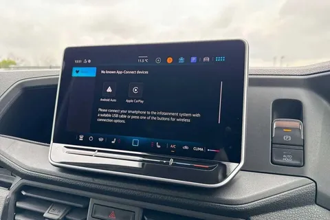 DF75TZA Volkswagen Crafter CR35 Panel van Commerce Plus LWB 177 PS 2.0 TDI 8sp Auto - MY25/LED's/Camer Thumbnail #59