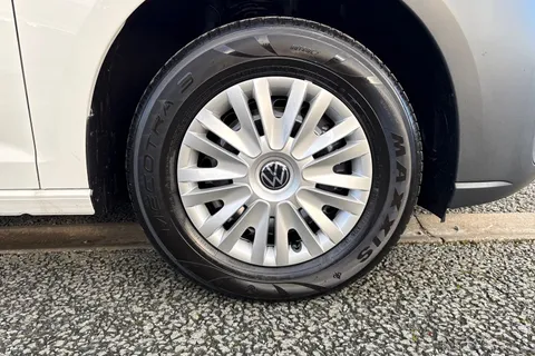 CX75JXF Volkswagen Caddy 2.0 TDI C20 Commerce Panel Van 5dr Diesel Manual SWB Euro 6 (s/s) (102 ps) Thumbnail #9