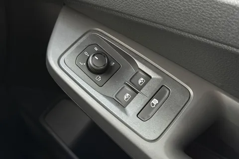 CX75JXF Volkswagen Caddy 2.0 TDI C20 Commerce Panel Van 5dr Diesel Manual SWB Euro 6 (s/s) (102 ps) Thumbnail #20