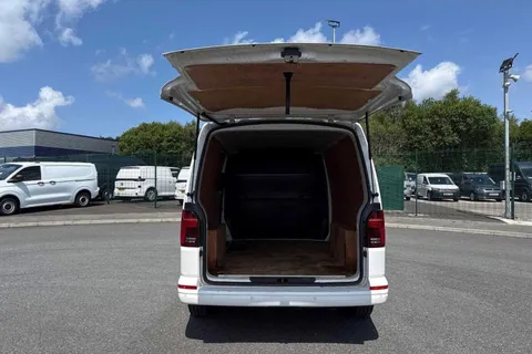 DE74BLJ Volkswagen Transporter 2.0 TDI 110 Highline Van Thumbnail #7