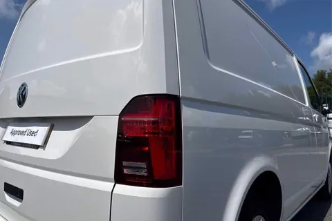 DE74BLJ Volkswagen Transporter 2.0 TDI 110 Highline Van Thumbnail #29
