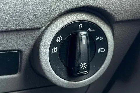 DE74BLJ Volkswagen Transporter 2.0 TDI 110 Highline Van Thumbnail #35