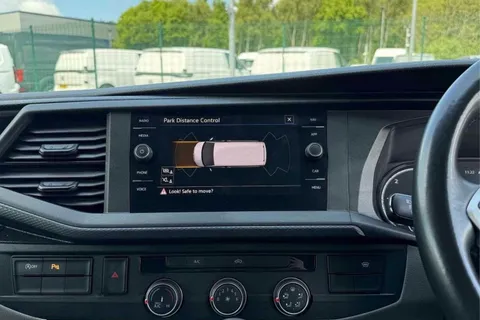 DE74BLJ Volkswagen Transporter 2.0 TDI 110 Highline Van Thumbnail #49