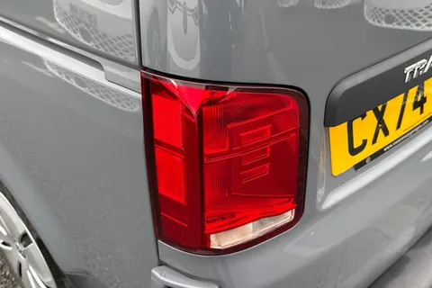 CX74LBK Volkswagen Transporter 2.0 TDI T30 Startline DSG FWD SWB Euro 6 (s/s) 5dr Thumbnail #7