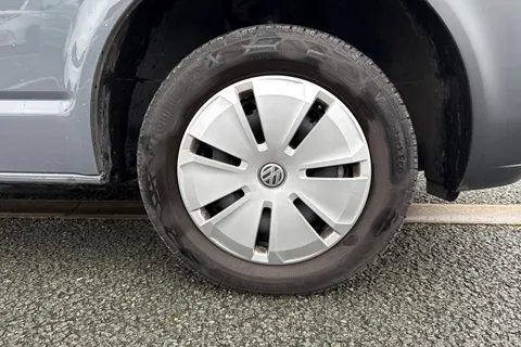 CX74LBK Volkswagen Transporter 2.0 TDI T30 Startline DSG FWD SWB Euro 6 (s/s) 5dr Thumbnail #9
