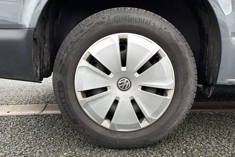 CX74LBK Volkswagen Transporter 2.0 TDI T30 Startline DSG FWD SWB Euro 6 (s/s) 5dr Thumbnail #10